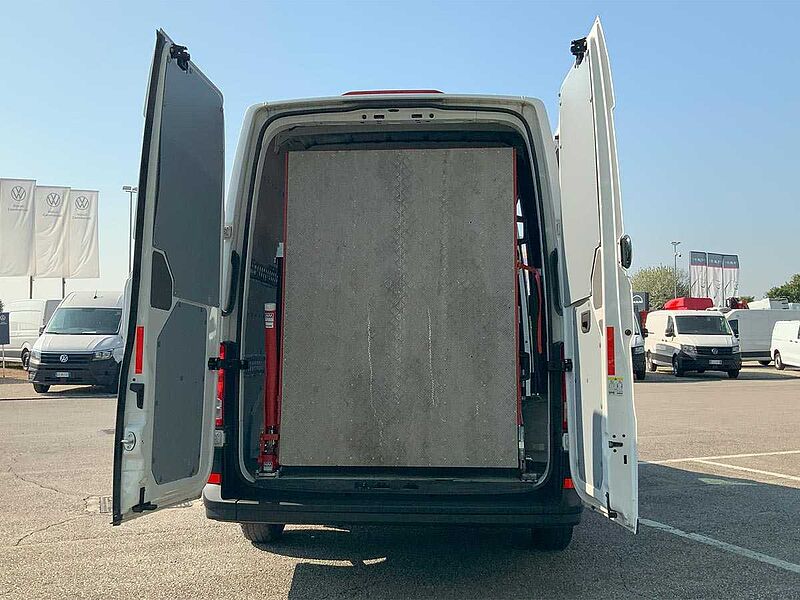 Volkswagen Crafter 35 2.0 TDI 140CV DSG RAMPA con VERRICELLO