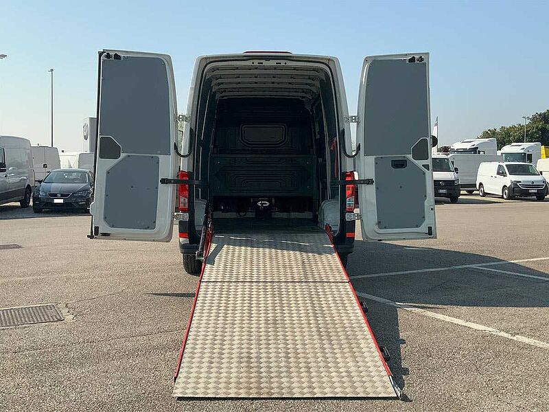 Volkswagen Crafter 35 2.0 TDI 140CV DSG RAMPA con VERRICELLO
