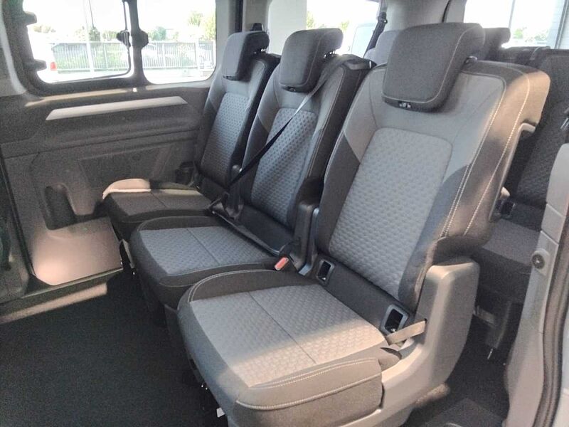 Volkswagen Caravelle 7&ordf; '25 e-64kWh 217CV RWD PC Life