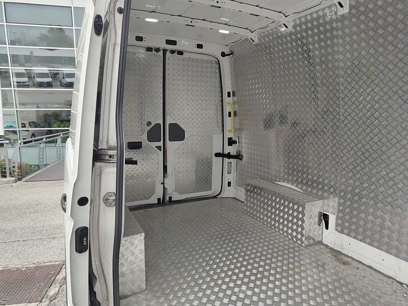 Volkswagen Crafter 30 2.0 TDI 140CV L3H3 Business